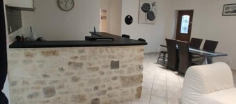 Large T2 on courtyard