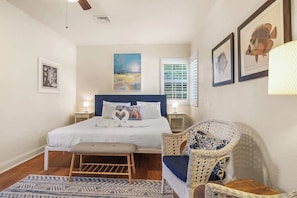 4 bedrooms, iron/ironing board, WiFi, bed sheets