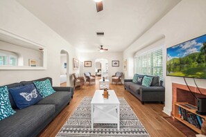 T élévision, chaîne hi-fi