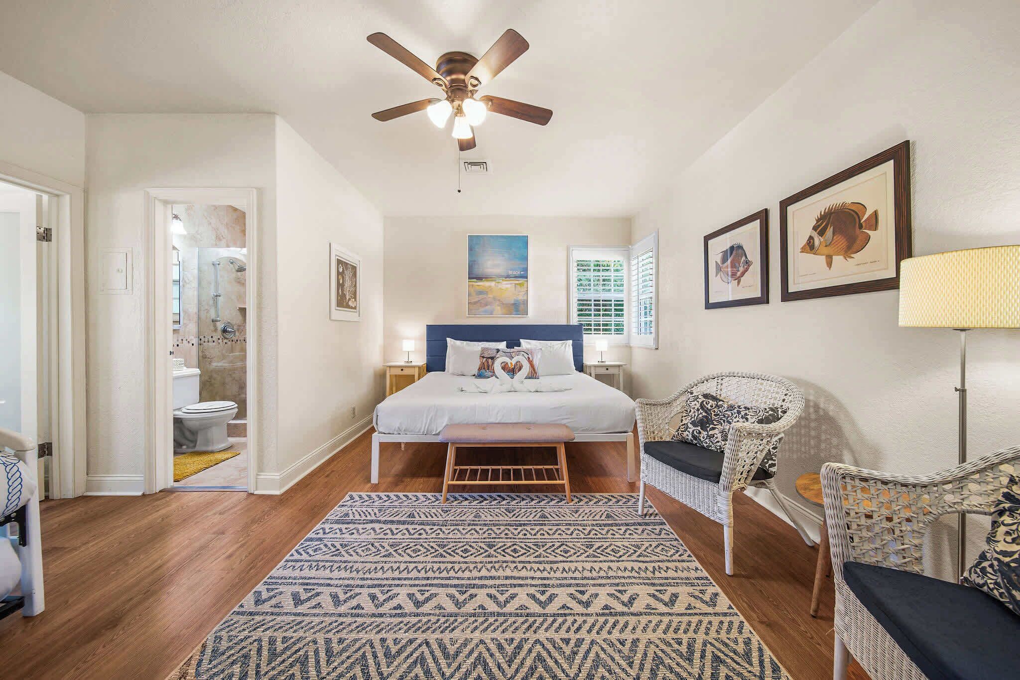 4 slaapkamers, een strijkplank/strijkijzer, wifi, beddengoed