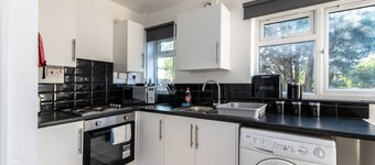 Leybourne House