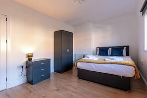 Huis, 3 slaapkamers | Een strijkplank/strijkijzer, gratis wifi