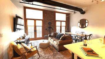 Télévision, espaces bureaux