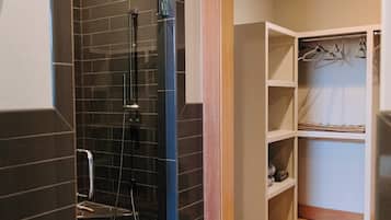 Hair dryer, towels