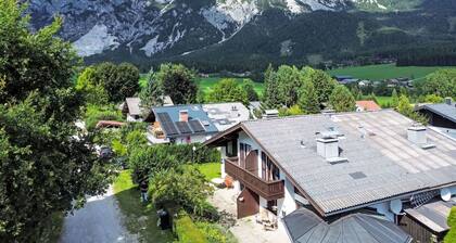 Beautiful villa for 6 guests with TV, terrace and pets allowed