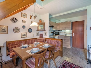 Dining - Stunning  villa for 6 guests with TV, terrace and pets allowed (Gröbming)