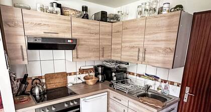 Stunning villa for 6 guests with WIFI, TV, terrace, pets allowed and parking