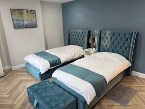 3 bedrooms, iron/ironing board, free WiFi, bed sheets