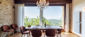 Bellissimo appartamento per 4 persone con WIFI, terrazza, animali ammessi e vista panoramica