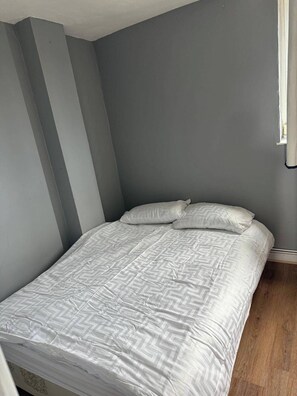 Apartment | 3 bedrooms, free WiFi, bed sheets