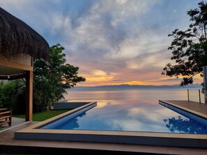 Outdoor pool - The CLiffhouse Samboan (Samboan)