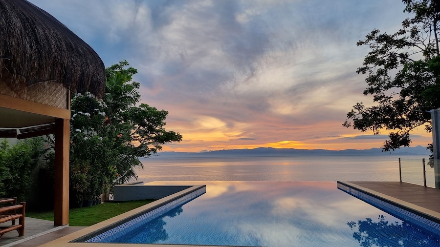 The CLiffhouse Samboan