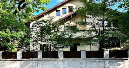 Kesletz House