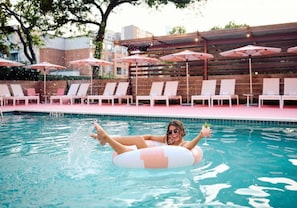 Beheizter Pool