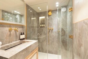 Dusche, Haartrockner