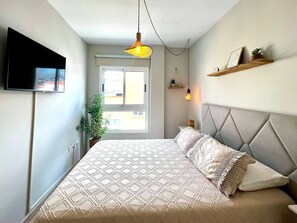 2 bedrooms, iron/ironing board, travel cot, WiFi