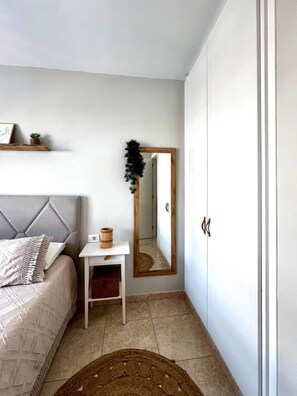 2 bedrooms, iron/ironing board, travel cot, WiFi - Apartamento La Mar, Arona (Arona)