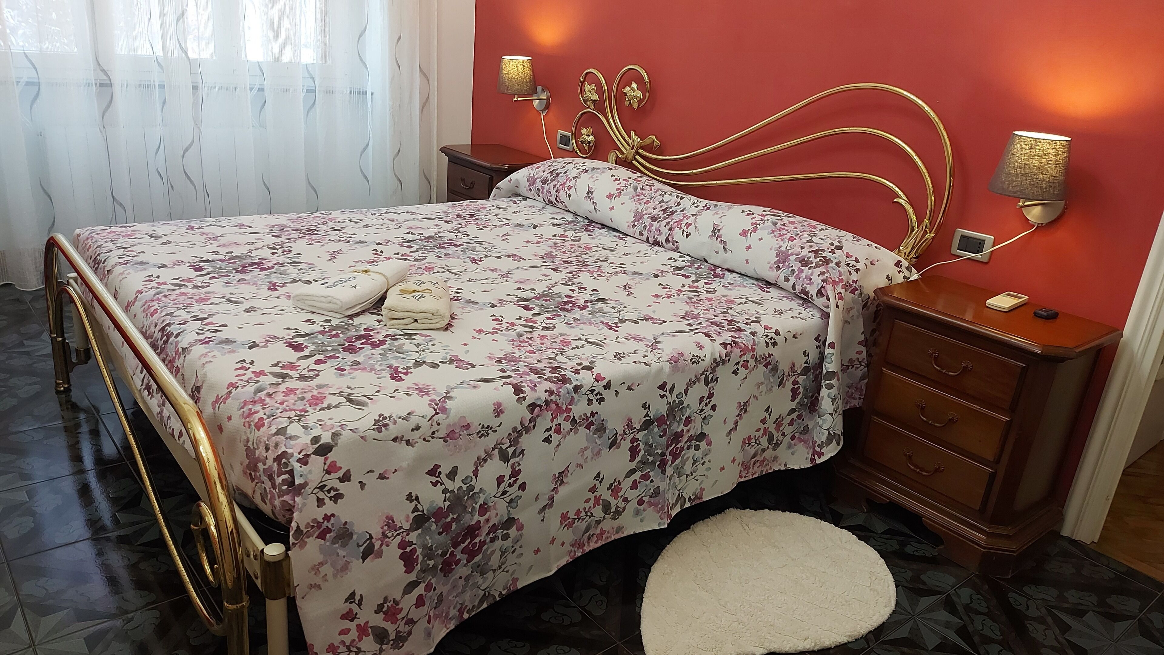 2 chambres, bureau, Wi-Fi gratuit, draps fournis