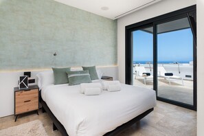 5 slaapkamers, een kluis op de kamer, een strijkplank/strijkijzer