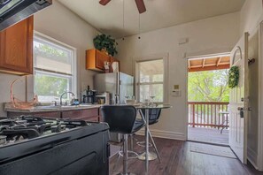 Microwave, oven, coffee/tea maker, cookware/dishes/utensils