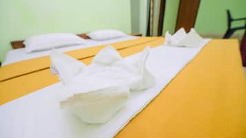 Deluxe Room | Premium bedding, pillowtop beds, desk, blackout drapes