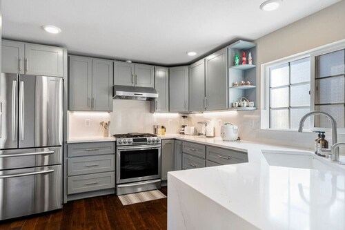 Spacious 4BR Getaway  | Grill, Patio & Game Table