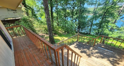 Rock Ledge at the Narrows