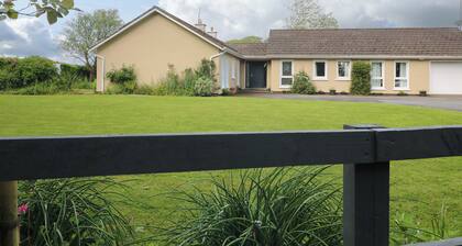 BEECH LODGE, family friendly in Foulksmills, County Wexford