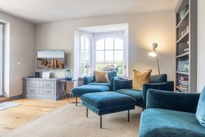 Fernseher, Stereoanlage