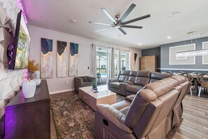 Property amenity - 2210 Lelani Circle (Davenport)