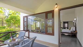 2 Bedroom Family Room | Wi-Fi gratuit, draps fournis