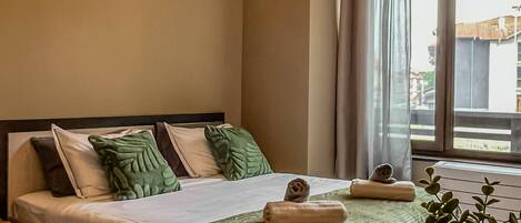 1 bedroom, iron/ironing board, free WiFi, bed sheets