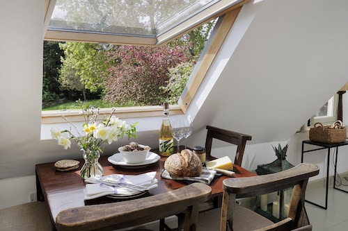 Beautifully presented dog friendly - The Old Stables at Broadwell Manor
