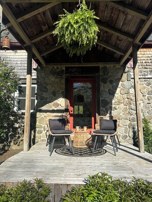 Terrace/patio - Nature's Hideaway in Newcastle, Maine (Newcastle)