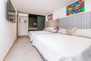 2 bedrooms, desk, iron/ironing board, travel cot