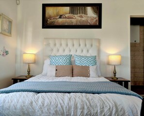 1 bedroom, WiFi, bed sheets - Ocean View Hermanus Apartment Near Whale Watching & Cliff Path (Hermanus)