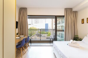 Studio | Blackout drapes, iron/ironing board, free WiFi
