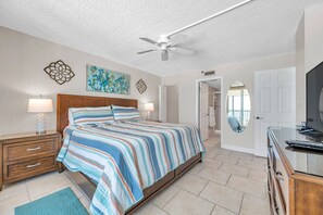 3 habitaciones, escritorio, tabla de planchar con plancha y wifi gratis 