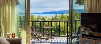 Paddle & Pine - Lake Views & Private Dock Access