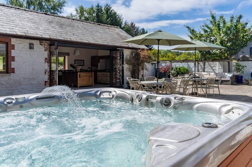 White Horse Farmhouse