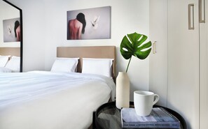 2 Bedroom Apartment | 房內夾萬、隔音、熨斗/熨衫板、免費 Wi-Fi