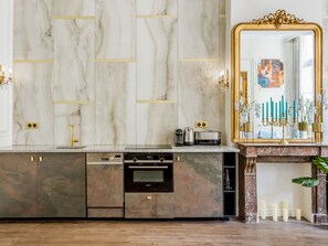 Apartment, City View | Private kitchen | Fridge, microwave, oven, stovetop - Merveil Luxury Suites - Louvre Aboukir V-VI (Paris)