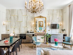Apartment, City View | Private kitchen