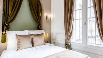 Apartment, City View | Hypo-allergenic bedding, pillowtop beds, in-room safe