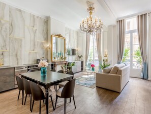 Apartment, City View | Living area