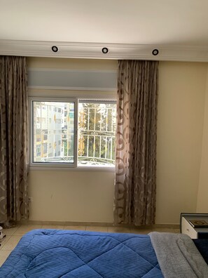 2 Schlafzimmer, Bügeleisen/Bügelbrett, Bettwäsche