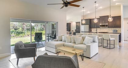 Newly Built Golf Course Home in Palm Coast!