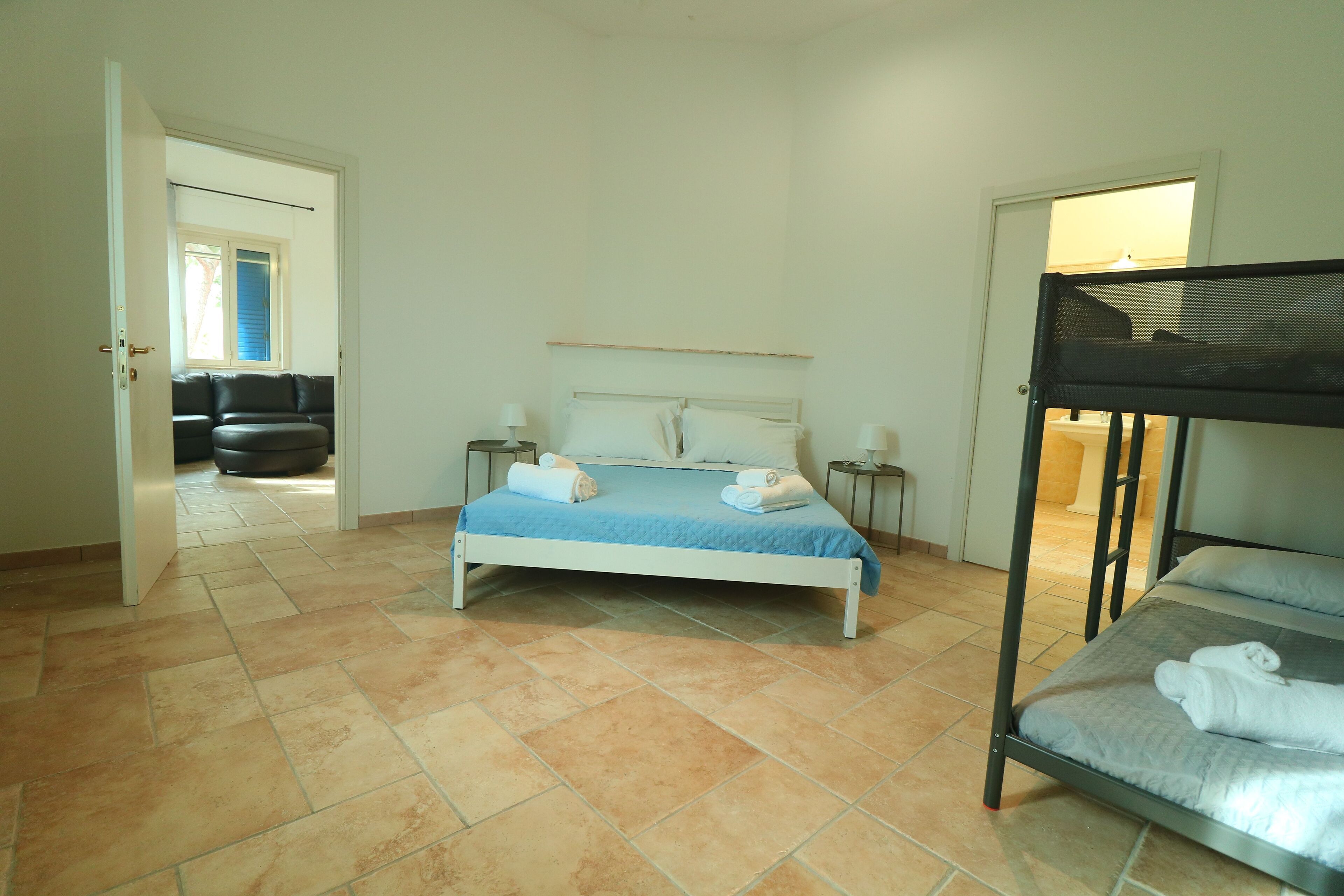 3 bedrooms, WiFi, bed sheets