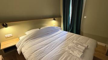 Coffres-forts dans les chambres, bureau