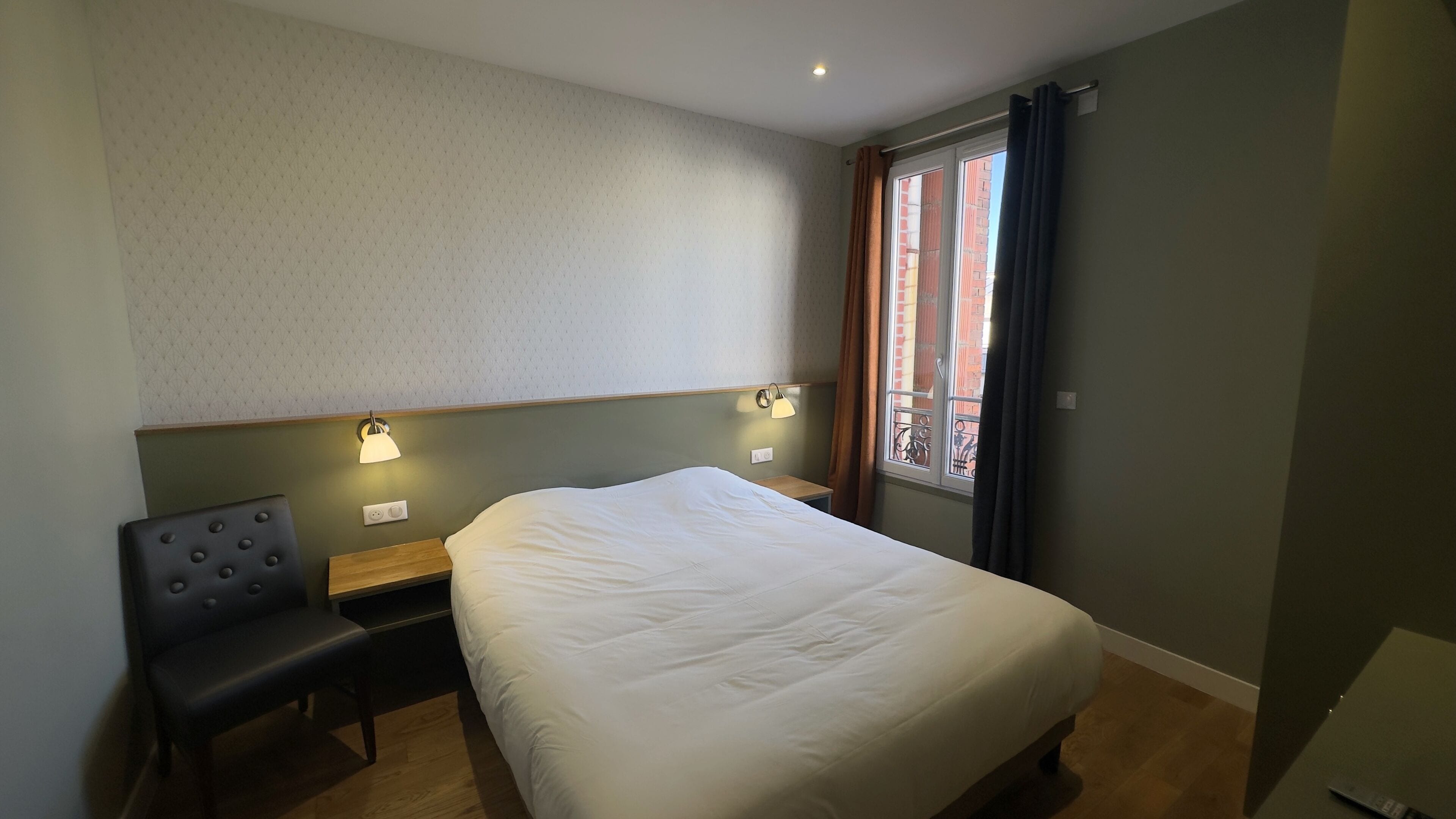 Classic Room, 1 Queen Bed